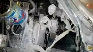 Снятие Генератора с Toyota Yaris Verso Funcargo