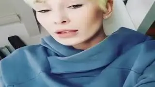 Женщина со страными мужчинами.