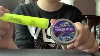 How to make a star out of putty and a highlighter