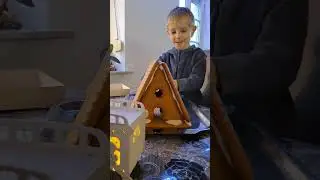🌲Поставили главные стены рождественского домика