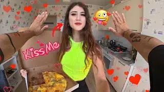 CRAZY GIRL WANTS TO KISS ME ​⁠ (Parkour POV Love Romantic) @Celpan