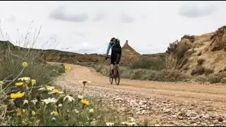 Itinérance gravel en Espagne : des Canyons de Guara aux Bardenas