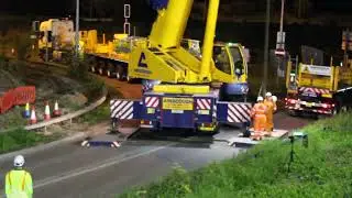 Installation of the New Orrell Footbridge (with Extra Filming) - Time-lapse by Regenology