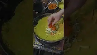 Legendary Thai Auntie’s Vietnamese Pancakes 🇹🇭🔥 #bangkokstreetfood #bangkokfoodtours #thaifood