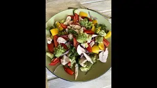 Осенний салат с капустой романеско. Легкий и вкусный.