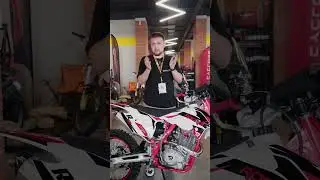 Новинка в линейке Rockot R5 - R5X Rampage в Роллинг Мото в Челябинске