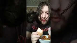 обед домашний жрун кушает