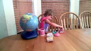Hannah Plays Shopkins