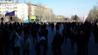 Сепаратисты возле Донецкой ОГА