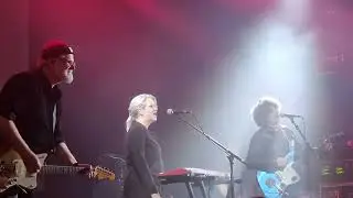 Wannadies - Might Be Stars (live at Islington Assembly Hall, London)