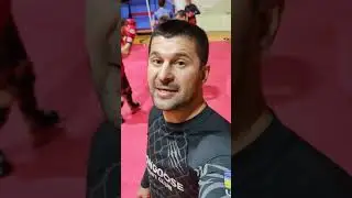 На тренировку приходят люди разные, в этот раз залетел футболист😅 