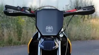 LCM Inborn Front - Derbi Senda voorkap - How to assemble