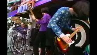 thom yorke diving in the pool