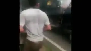emosi diikutin adu banteng ,truk vs truk jadinya kan