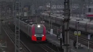 Электропоезд ЭС1П-001 с поездом №744В Белгород - Москва