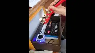 Lo-Fi violin accompanied by Roland J-6 Chords
