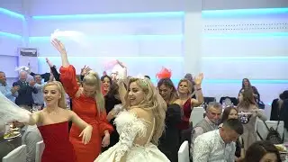 Çifti Qe Çmendi Dasmoret (Dasma e Vitit 2022)