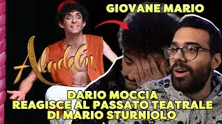 DARIO MOCCIA REAGISCE al GIOVANE MARIO STURNIOLO a TEATRO