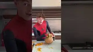 Making Halloween Pumpkin 🎃 with my BF 😍 