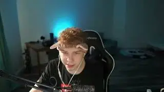 Строго засмотрелся на бурури Гаечки