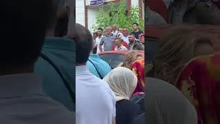 İçeride ayrı dışarıda ayrı bir heyecan.. yeni bir umut