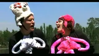 Architecture In Helsinki - Heart It Races [OFFICIAL MUSIC VIDEO]