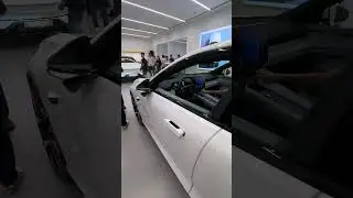 Tour of Polestar 4 Performance SUV