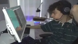идея пока был в туалете