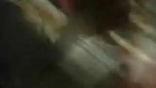 Jugando con amigos y mi amiga Abre las piernas como una gimnasta