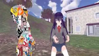 VRChat-Showing off their avatars