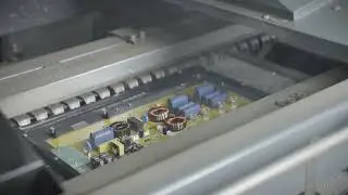 （2）Custom PCBA boards complete the wave soldering process