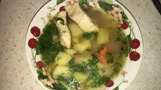 УХА ИЗ ПЕТУХА И СТЕРЛЯДЬЮ// ЦАРСКАЯ УХА// ГОТОВИМ В КАЗАНЕ.