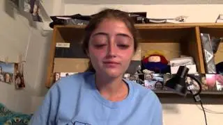 COLLEGE GIRL DROOLS ON SELF!