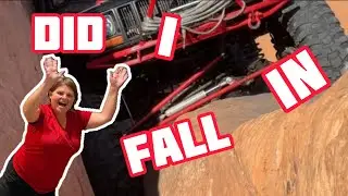 Bad Desision Crawling a wet crack?  | Sand Hollow 4x4 |