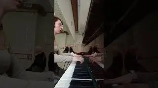 Комичный танец стражников из коммунистической сказки Чиполлино (балет К.Хачатуряна) 
