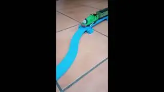 Железная дорога и паровоз! Обзор игрушки. Детский паровозик! Just Mom
