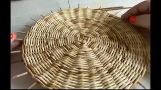 How to weave a round bottom
