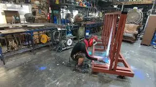 공간 절약! 무대 바닥 합판 세워서 보관하기 위한 DIY 거치대 제작