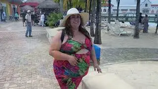 Plus Size Travel Vlog Mexico and Honduras