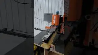 Сверлильно присадочный станок для мебели Blum Minipress.