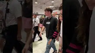 Как я случайно столкнулась с @i_roblox_queen725 я счастлива. А ты был на сходке?