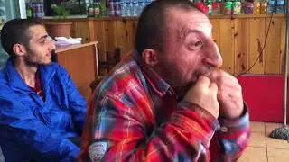 МАХАЧКАЛА, МУСОР ПЫТАЕТСЯ ПРИКРЫТЬ ГЕЯ!