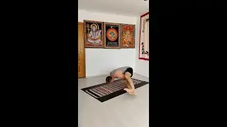 Йога дома. Аштавакрасана