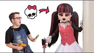 I built the worlds most accurate Draculaura cosplay