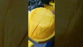 На Острове Борнео Есть Необычный Фрукт 