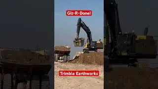 Trimble Earthworks making it look easy.