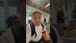 Не встигають на літак⁉️😹