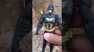 batman menunggu superman ❗❗ 