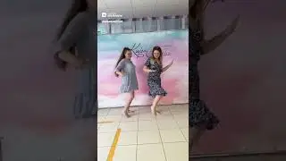 Танцы деревенских девочек