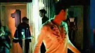Enrique Iglesias escape